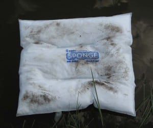 Oil Absorbing 17" x 17" Oil Only Pillow (Case of 16)